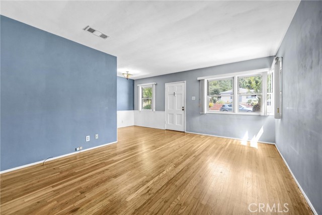 Detail Gallery Image 3 of 33 For 2032 Royal Oaks Dr, Duarte,  CA 91010 - 3 Beds | 2 Baths