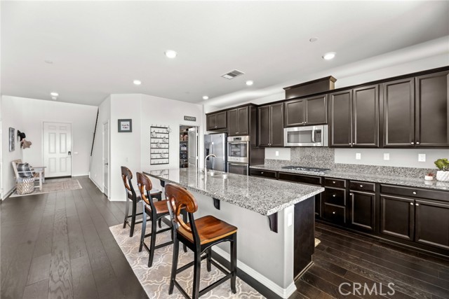 37629 Fiesta Flower Street, Murrieta CA: https://media.crmls.org/medias/fbb848fa-0a74-4dcc-a354-5f381b443fa3.jpg