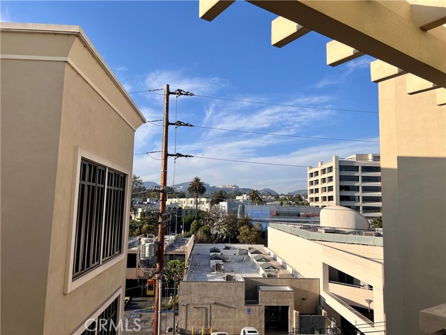 11847 Gorham Avenue, Los Angeles CA: https://media.crmls.org/medias/fbb8984e-a39e-473d-9144-becf3207180a.jpg