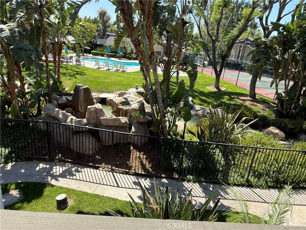 https://media.crmls.org/medias/fbb911a8-f1f0-4e39-87e8-a9ac19760e14.jpg?preset=X-Large