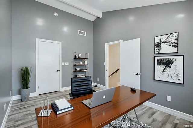 Detail Gallery Image 27 of 33 For 10831 Roycroft St #72,  Sun Valley,  CA 91352 - 3 Beds | 2/1 Baths