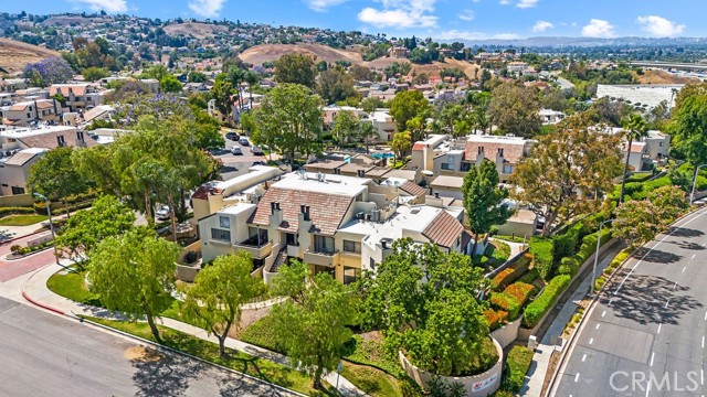 13104 Glen Court, Chino Hills CA: https://media.crmls.org/medias/fbb9cdc2-ad92-4984-b6d9-17734df5990f.jpg