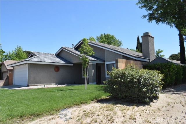 Detail Gallery Image 7 of 69 For 44002 32nd St, Lancaster,  CA 93536 - 4 Beds | 2 Baths