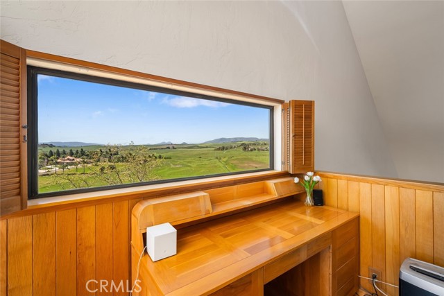 1505 Tiffany Ranch Road, Arroyo Grande CA: https://media.crmls.org/medias/fbbb052a-8fe1-418f-afa9-2333ebdd3c33.jpg