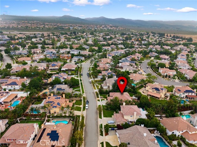 5675 W Overlook Drive, Rancho Cucamonga CA: https://media.crmls.org/medias/fbbb396a-8992-402f-bb1e-a6d7f5342e7a.jpg