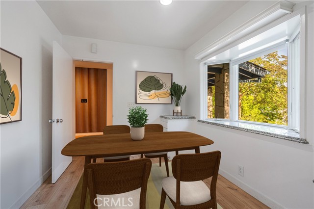 Breakfast area
