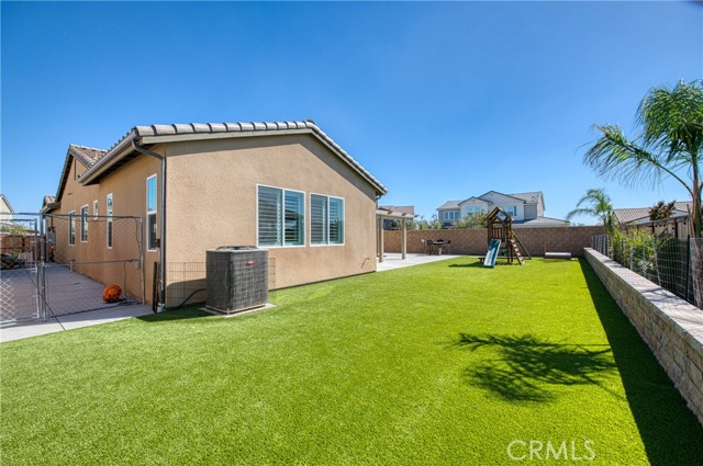 Detail Gallery Image 14 of 57 For 1031 Ridgeline Rd, Madera,  CA 93636 - 4 Beds | 3/1 Baths