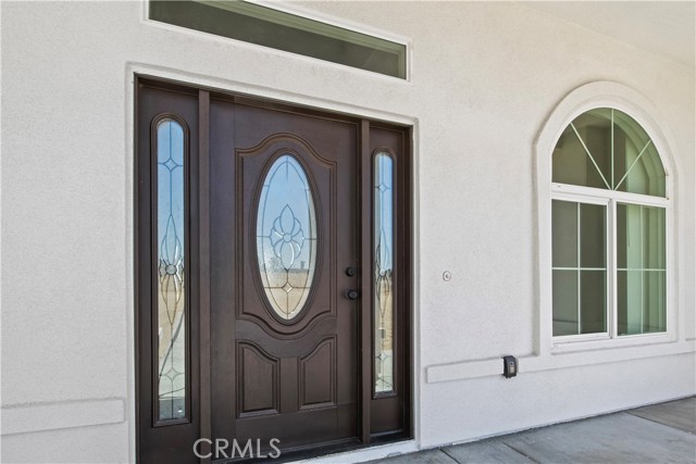 6374 Cayucos Drive, Phelan CA: https://media.crmls.org/medias/fbbc7a48-f84d-427b-9d88-0b564f838d7f.jpg