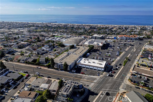 Detail Gallery Image 4 of 9 For 2410 Prospect Ave, Hermosa Beach,  CA 90254 - – Beds | – Baths