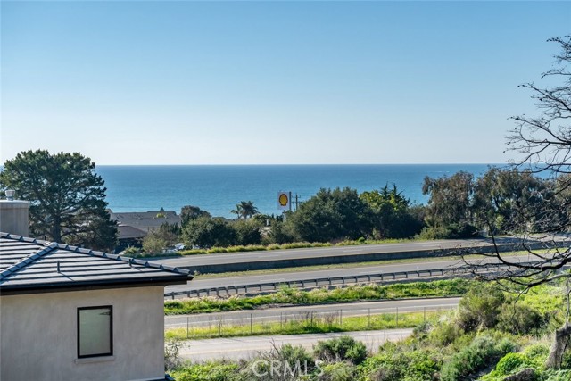 Detail Gallery Image 23 of 49 For 2736 Barcelona Street, Pismo Beach,  CA 93449 - 3 Beds | 3 Baths