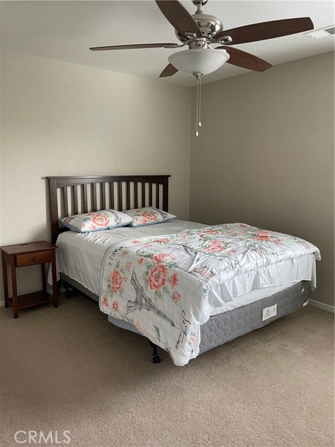 Detail Gallery Image 15 of 22 For 612 W Packwood, Visalia,  CA 93277 - 5 Beds | 3/1 Baths