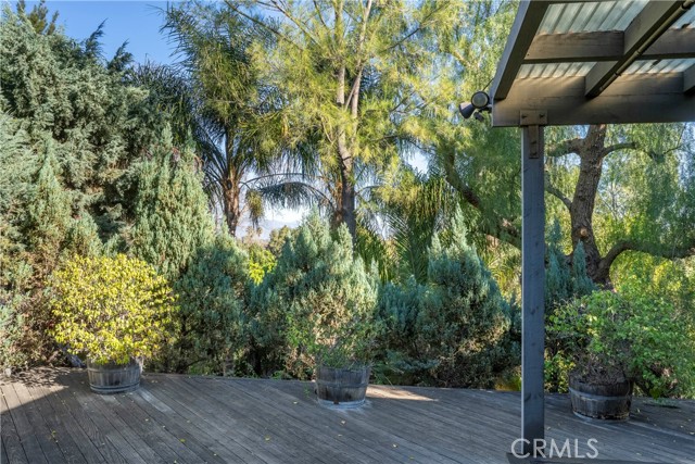 Detail Gallery Image 15 of 37 For 5653 Shirley Ave, Tarzana,  CA 91356 - 3 Beds | 2 Baths