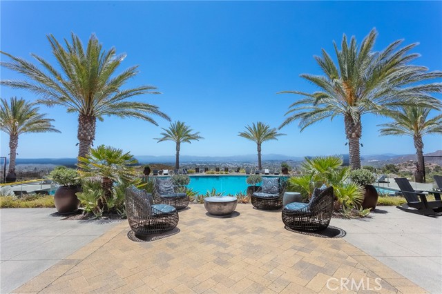 21628 Canyon Cove, Chatsworth CA: https://media.crmls.org/medias/fbbe9c1a-1226-4463-9f00-9aed4dcf8968.jpg