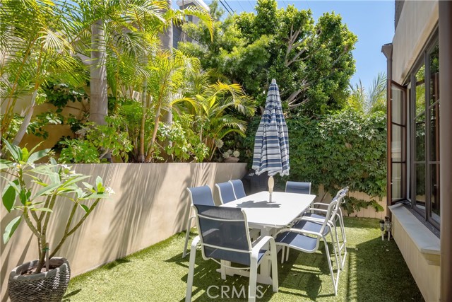 3112 Maple Avenue, Manhattan Beach, California 90266, 5 Bedrooms Bedrooms, ,4 BathroomsBathrooms,Residential,Sold,Maple,SB22170583