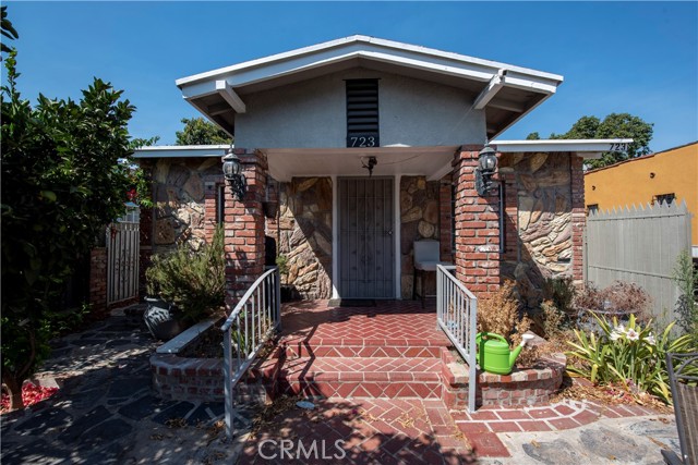 723 E 73rd Street, Los Angeles, CA, 90001 723 E 73rd Street, Los Angeles, CA, 90001
