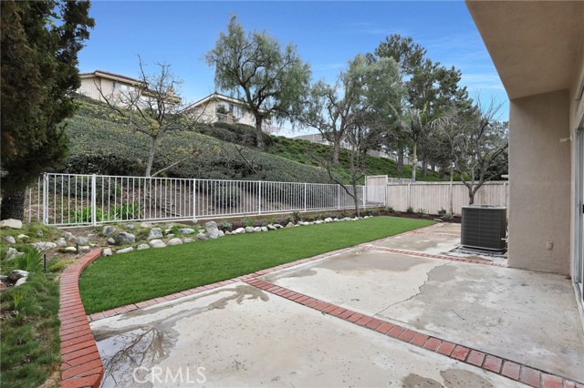 Image 14 of 41 For 520 Morningstar