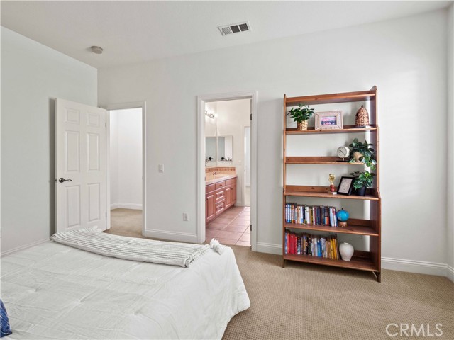25679 Smoketree Lane, Valencia CA: https://media.crmls.org/medias/fbc0e5e3-23ea-444e-9532-32b6e23d4079.jpg