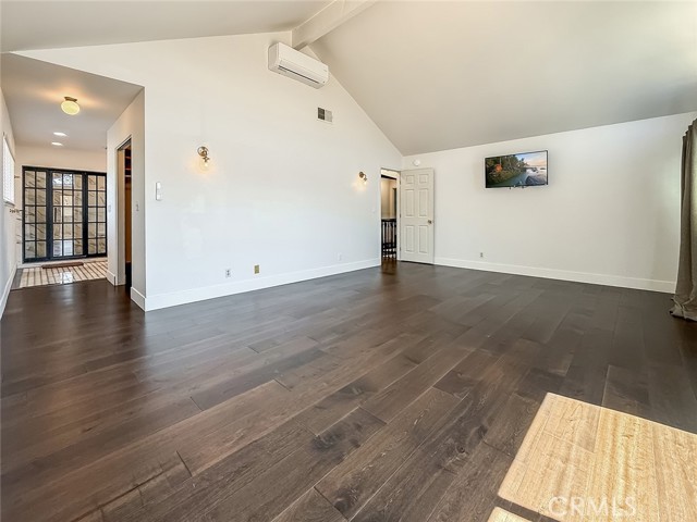 3301 Blue Ridge Court, Thousand Oaks CA: https://media.crmls.org/medias/fbc18431-cb11-4b5e-a077-0d4a617c365d.jpg