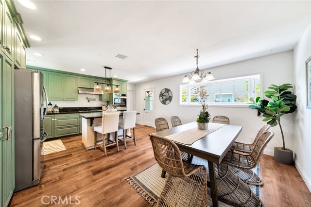15372 Shasta Lane, Huntington Beach CA: https://media.crmls.org/medias/fbc19668-6f8d-44cb-a475-de659acf21ff.jpg