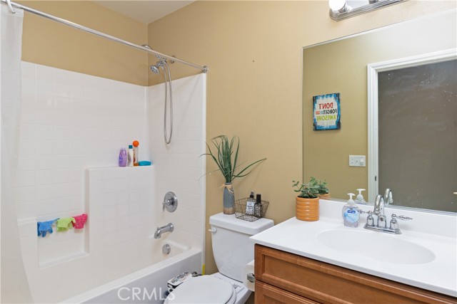Detail Gallery Image 13 of 28 For 10990 Windcrest, Adelanto,  CA 92301 - 3 Beds | 2 Baths