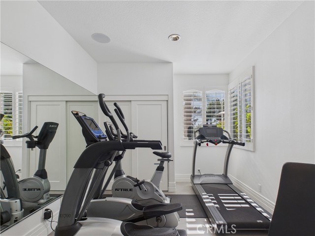 Detail Gallery Image 16 of 46 For 26990 Abbey Glen, Yorba Linda,  CA 92887 - 5 Beds | 3/1 Baths