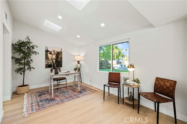 10839 Danube Avenue, Granada Hills CA: https://media.crmls.org/medias/fbc23111-0023-4010-a15c-5b777bee570a.jpg