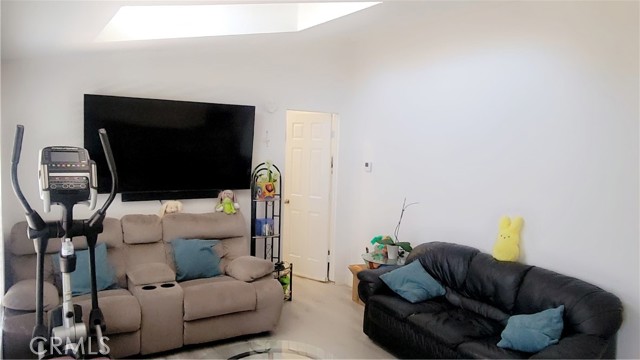Detail Gallery Image 6 of 32 For 4080 W 1st St #271,  Santa Ana,  CA 92703 - 4 Beds | 2 Baths
