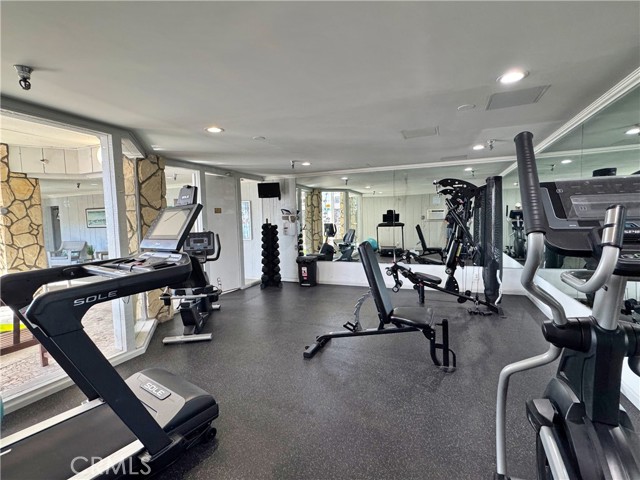 Detail Gallery Image 18 of 24 For 230 S Catalina Ave #107,  Redondo Beach,  CA 90277 - 2 Beds | 2 Baths