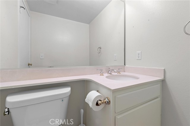 Detail Gallery Image 18 of 42 For 9906 Owensmouth Ave #28,  Chatsworth,  CA 91311 - 2 Beds | 2/1 Baths