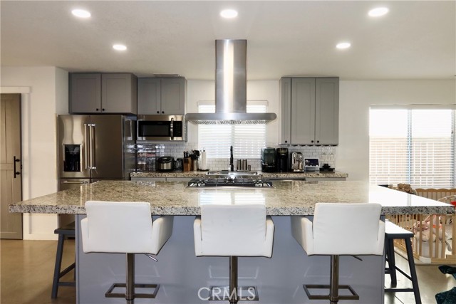 Detail Gallery Image 8 of 20 For 25106 Wooden Gate Dr, Menifee,  CA 92584 - 3 Beds | 2 Baths