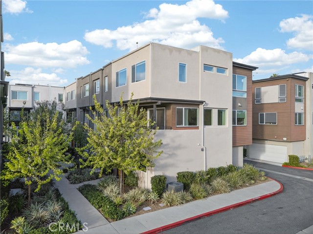 Detail Gallery Image 54 of 55 For 8405 N Fusion, Northridge,  CA 91325 - 4 Beds | 4 Baths