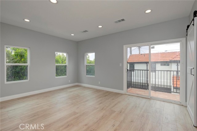 Detail Gallery Image 66 of 74 For 1241 Meadowbrook Ave, Los Angeles,  CA 90019 - 3 Beds | 2/1 Baths