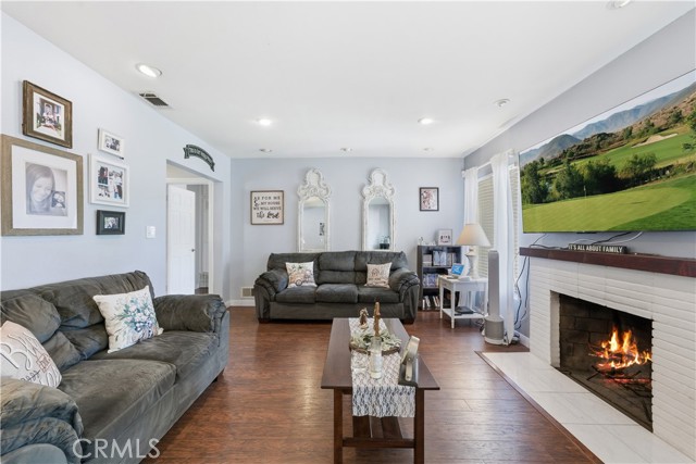 Detail Gallery Image 7 of 49 For 855 N 3rd, Upland,  CA 91786 - 3 Beds | 2 Baths