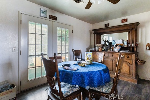 Detail Gallery Image 17 of 41 For 70331 Vineyard Canyon Rd., Parkfield,  CA 93451 - 4 Beds | 2 Baths