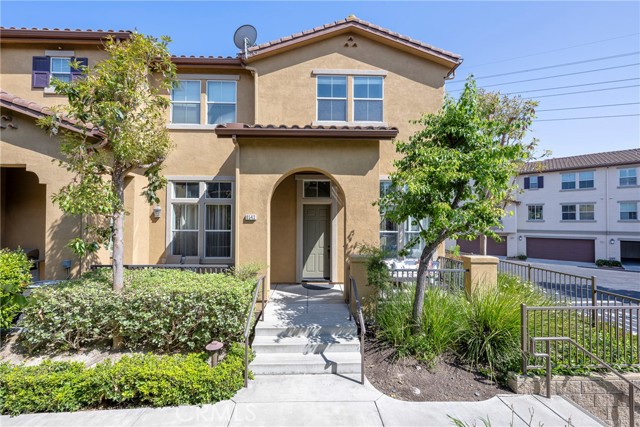 8543 E Kendra Loop, Orange CA: https://media.crmls.org/medias/fbc75a3b-8a1d-4097-8162-5a726d1f2b55.jpg