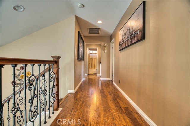 Detail Gallery Image 14 of 50 For 38902 Canyon Bridge Cir, Murrieta,  CA 92563 - 3 Beds | 2/1 Baths