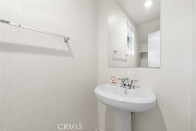 Detail Gallery Image 26 of 60 For 2517 San Madrid, Rosamond,  CA 93560 - 3 Beds | 2/1 Baths