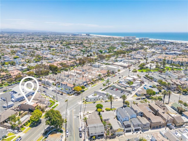 708 Main Street, Huntington Beach CA: https://media.crmls.org/medias/fbc8277c-96ab-45ad-b415-b722381cde1b.jpg