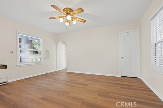 Detail Gallery Image 3 of 11 For 418 W 40th St, San Pedro,  CA 90731 - 1 Beds | 1 Baths