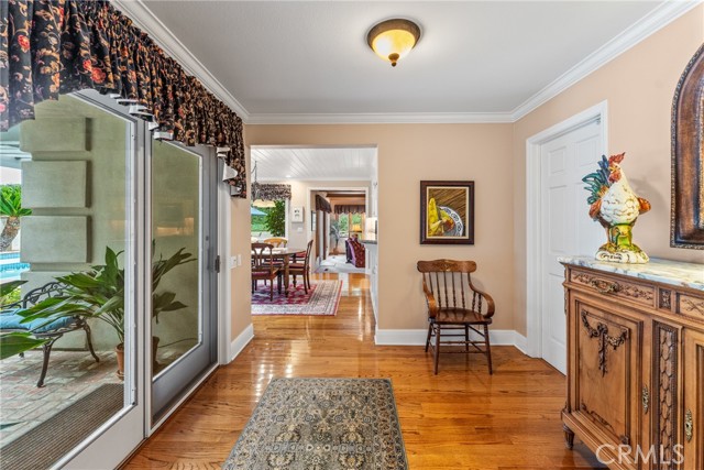 Detail Gallery Image 23 of 75 For 1914 Country Club Ln, Redlands,  CA 92373 - 5 Beds | 3/1 Baths