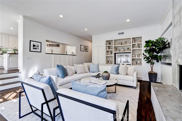 742 31st Street, Manhattan Beach, California 90266, 5 Bedrooms Bedrooms, ,2 BathroomsBathrooms,Residential,Sold,31st,SB22034184