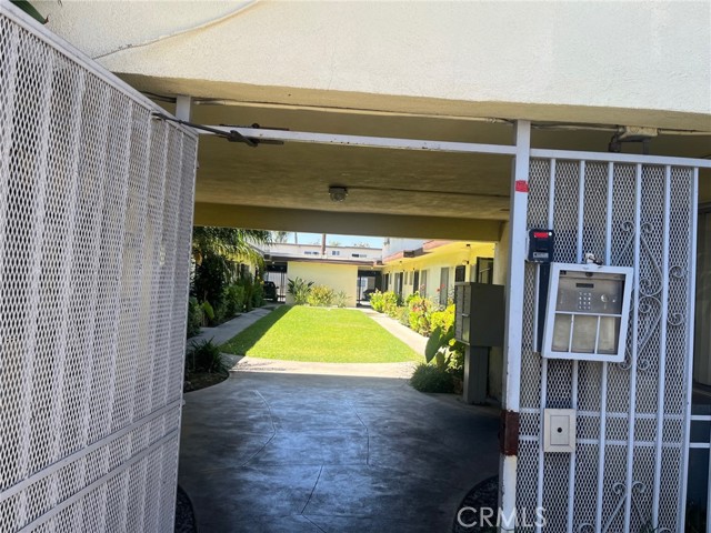 12541 Old River School Road, Downey CA: https://media.crmls.org/medias/fbc9a597-5597-4cf2-ba77-50a18c2e1d69.jpg