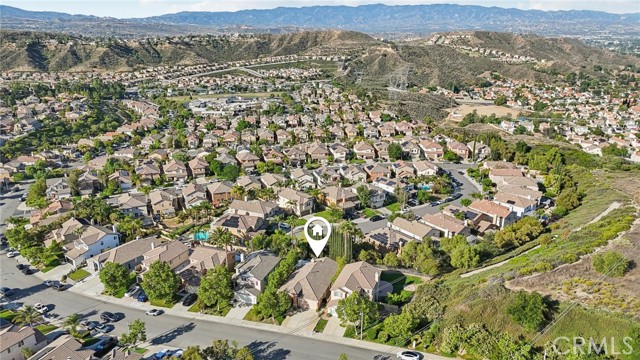 28523 Santa Catarina Road, Saugus CA: https://media.crmls.org/medias/fbca0390-020f-4a75-a940-5553e5a99429.jpg