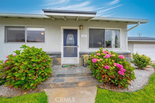 Detail Gallery Image 4 of 19 For 160 Capri St, Morro Bay,  CA 93442 - 3 Beds | 2 Baths