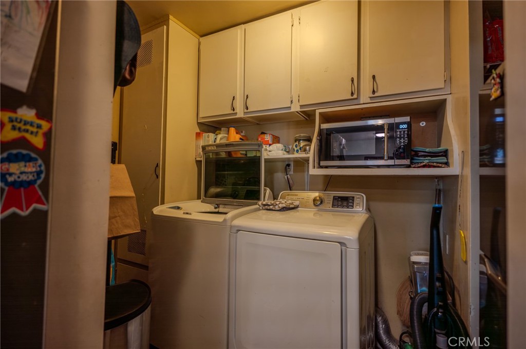 https://media.crmls.org/medias/fbcb1709-1bc8-4b6d-ad66-df85a632bc54.jpg?preset=X-Large