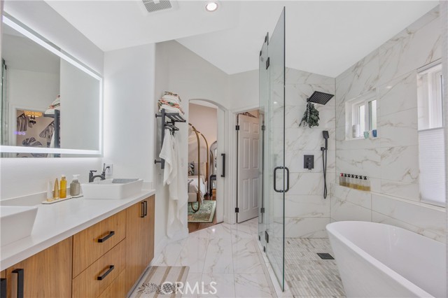 Detail Gallery Image 33 of 51 For 133 Concerto, Oak Park,  CA 91377 - 3 Beds | 3 Baths