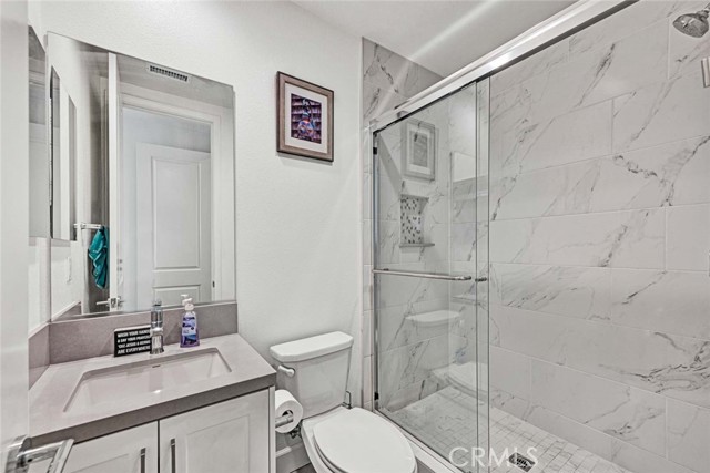 Detail Gallery Image 24 of 59 For 1270 E Providence Loop, Placentia,  CA 92870 - 4 Beds | 4/1 Baths