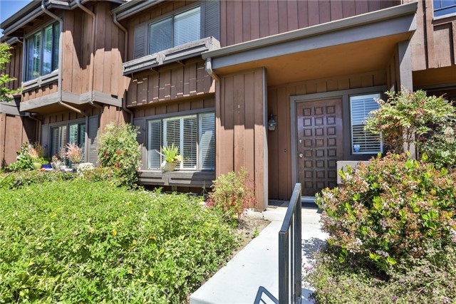 Detail Gallery Image 1 of 56 For 2110 Mount Shasta Dr, San Pedro,  CA 90732 - 3 Beds | 2/1 Baths