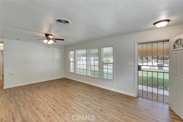 2804 Serrano Road, San Bernardino CA: https://media.crmls.org/medias/fbcd7522-61e8-4e05-af4f-75366d8eee4b.jpg