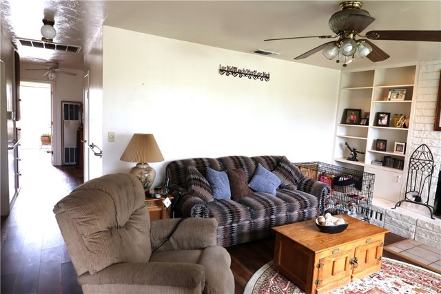 Detail Gallery Image 12 of 40 For 1409 North, Corning,  CA 96021 - 3 Beds | 2 Baths